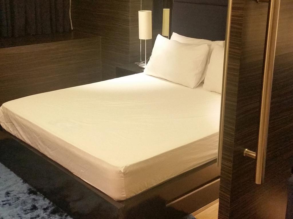 Shang Luxury Suites Mandaluyong Room photo