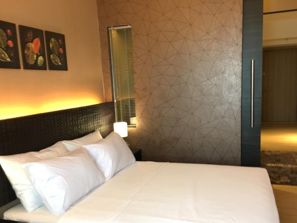Shang Luxury Suites Mandaluyong Room photo