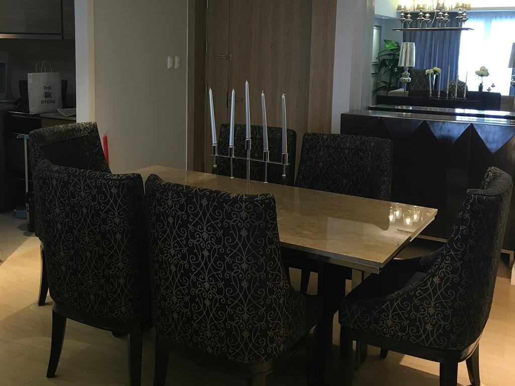 Shang Luxury Suites Mandaluyong Room photo