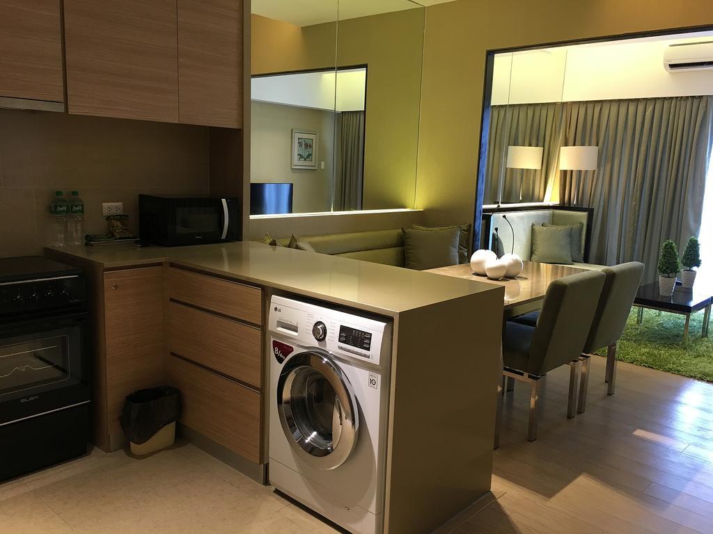 Shang Luxury Suites Mandaluyong Exterior photo