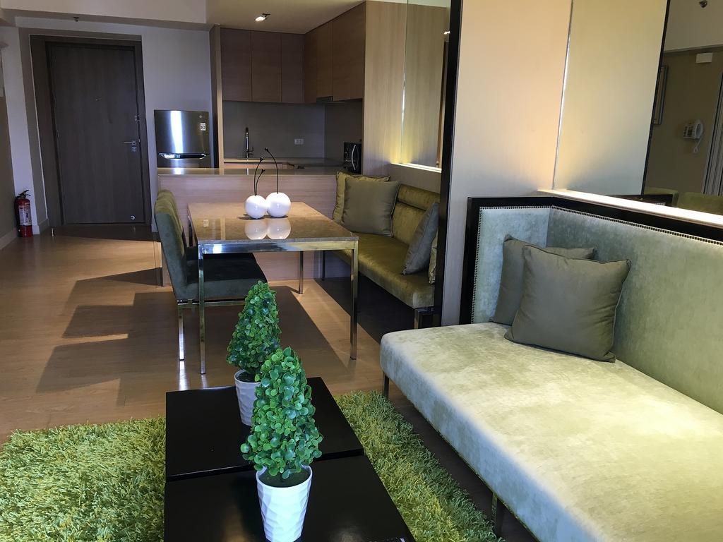 Shang Luxury Suites Mandaluyong Exterior photo
