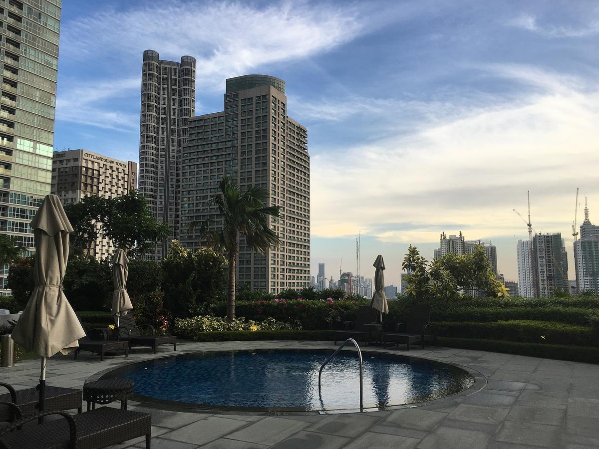 Shang Luxury Suites Mandaluyong Exterior photo