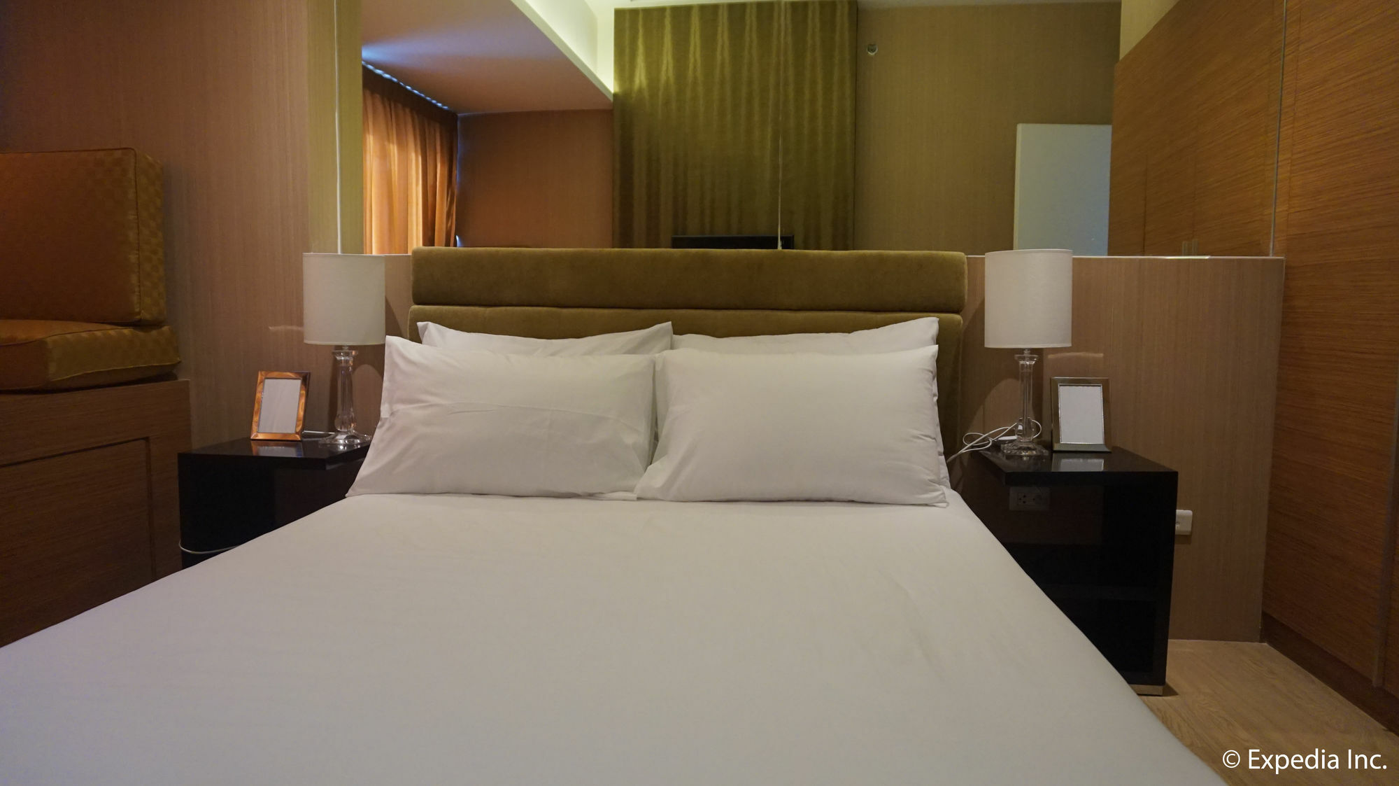 Shang Luxury Suites Mandaluyong Exterior photo
