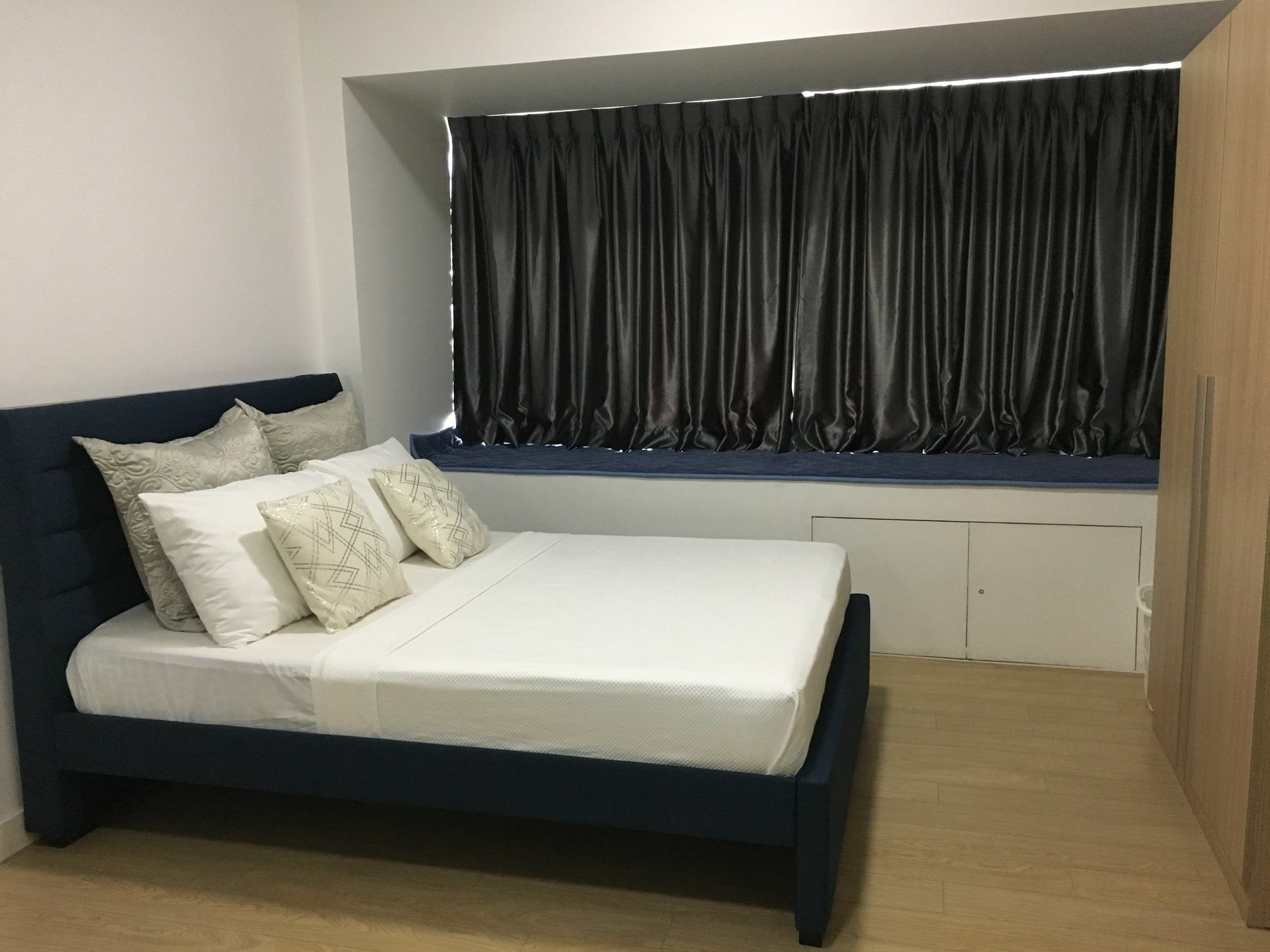 Shang Luxury Suites Mandaluyong Exterior photo